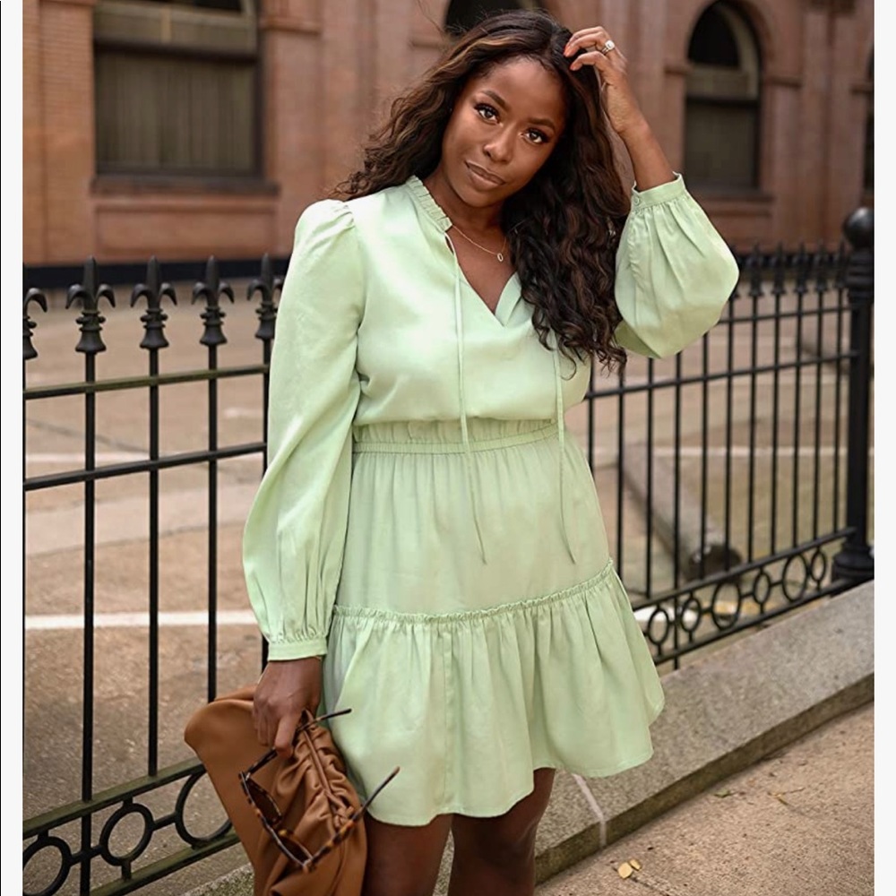 Smoke Green Long Sleeve V-Neck Mini Dress